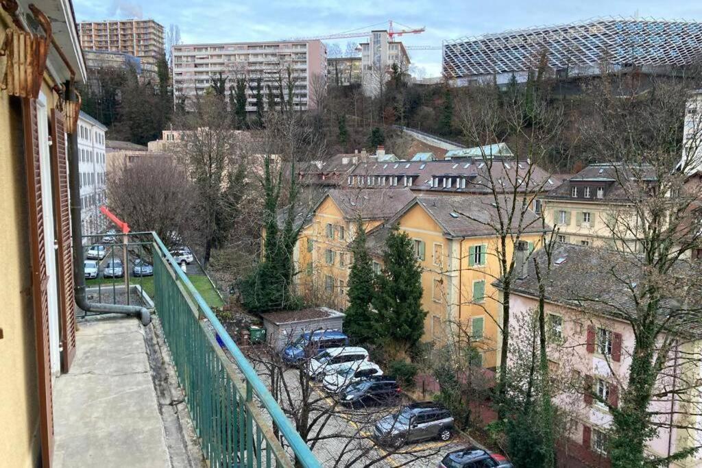 Joli 2 Pieces Dernier Etage, Lausanne Centre エクステリア 写真